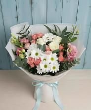Букет цветов из:  Розы, Лизиантусы и Хризантемы в Воскресенской