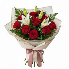 Букет цветов из:  Лилии и Розы в Воскресенской