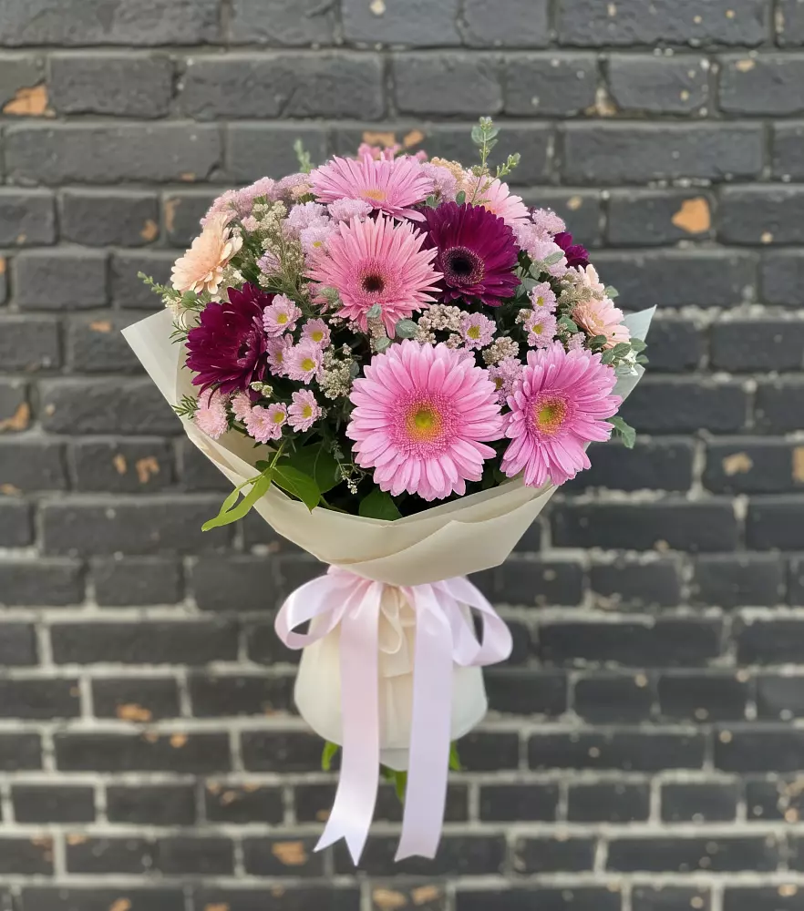 Букет цветов из: Герберы и Хризантемы в Воскресенской