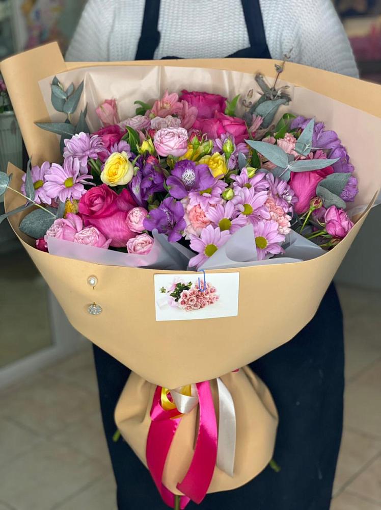 Букет цветов из: Хризантемы, Гвоздики и Альстромерии в Воскресенской