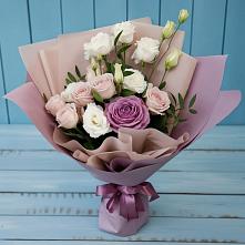 Букет цветов из:  Розы и Лизиантусы в Воскресенской