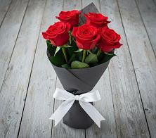 Букет 5 Красных роз Эдлесс Лав #REPLACE_PRED# Воскресенской