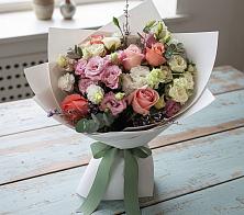 Букет цветов из:  Розы, Лизиантусы и Гвоздики в Воскресенской