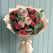 Букет цветов из:  Гвоздики и Розы в Воскресенской