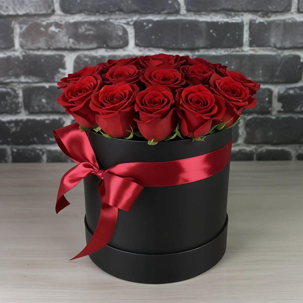 Цветочная композиция из Розы в шляпной коробке в Воскресенской