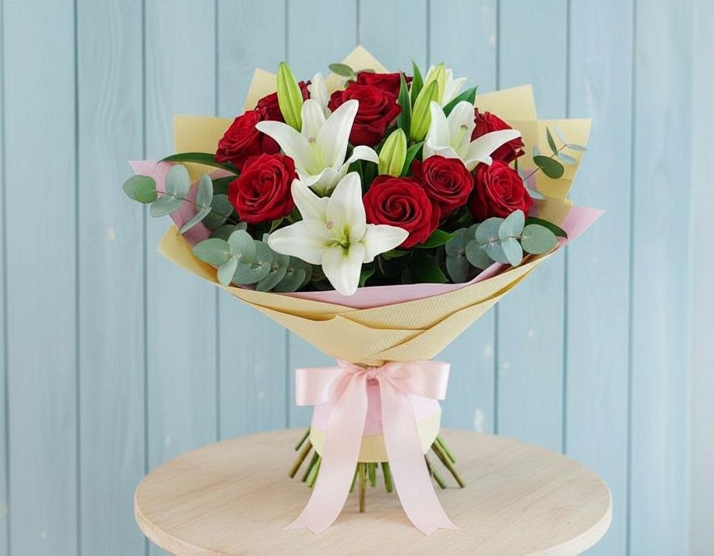 Букет цветов из: Лилии и Розы в Воскресенской